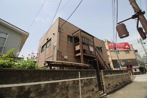 鳥越アパート外観写真