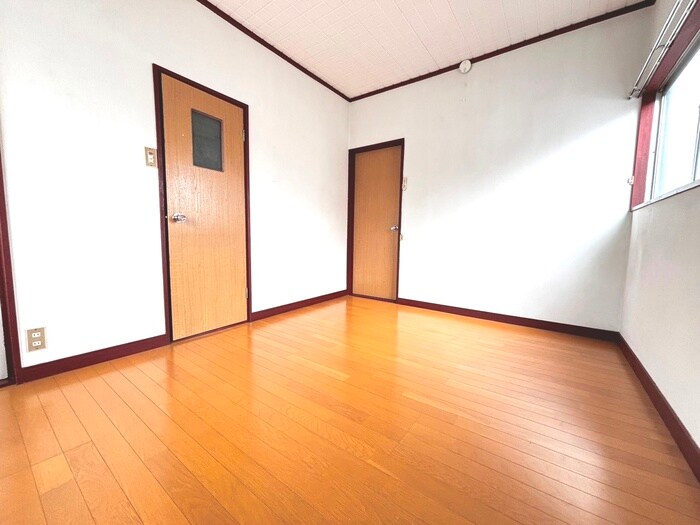 物件内観写真10　(居室)