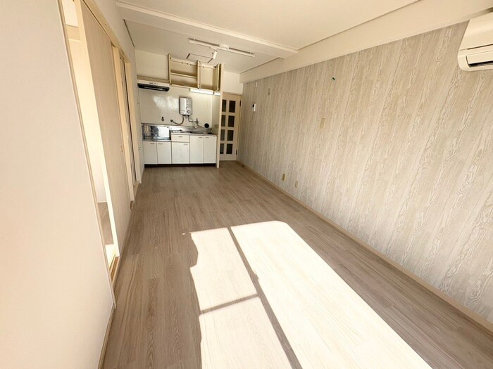 物件内観写真8　(居室)