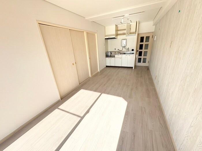 物件内観写真9　(居室)