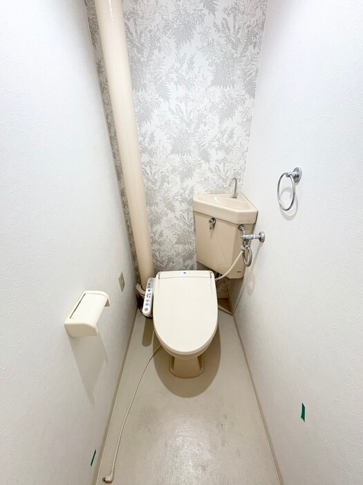 物件内観写真14　(トイレ)