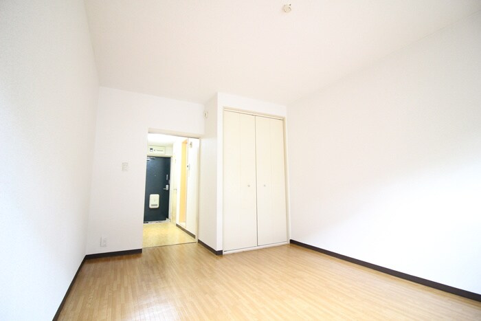 物件内観写真10　(居室)