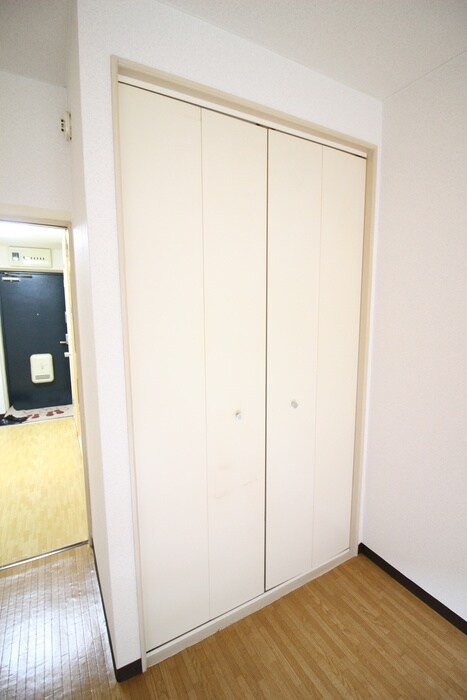 物件内観写真11　(収納)