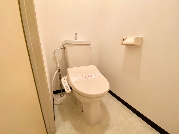 物件内観写真14　(トイレ)