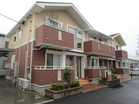 M　three外観写真