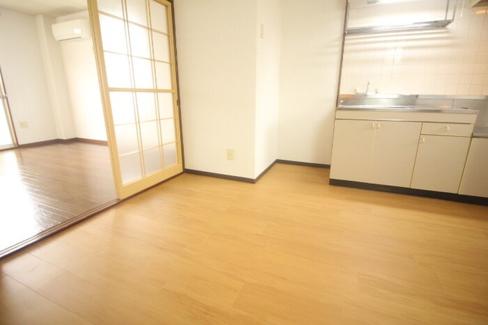 物件内観写真13　(居室)