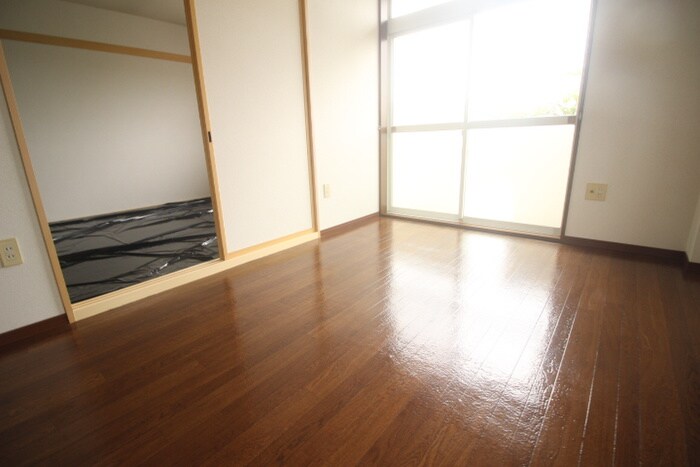 物件内観写真16　(居室)