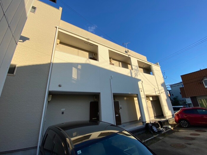 物件外観写真2　(外観写真)