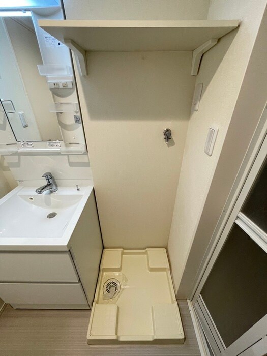 物件内観写真13　(洗濯機置場)