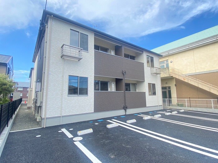 物件外観写真2　(外観写真)