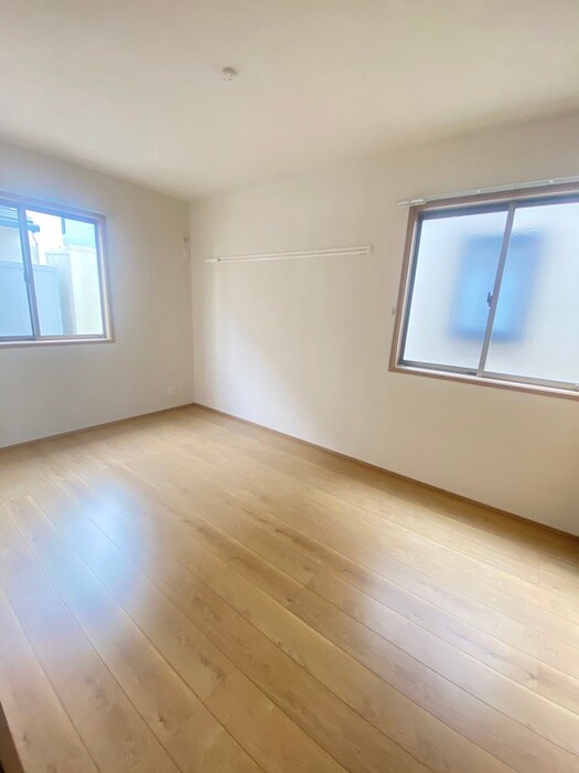 物件内観写真19　(居室)