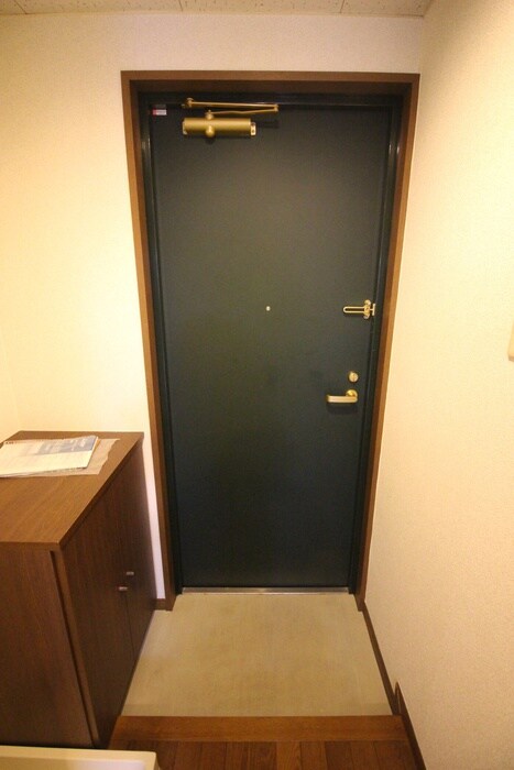 物件内観写真15　(玄関)
