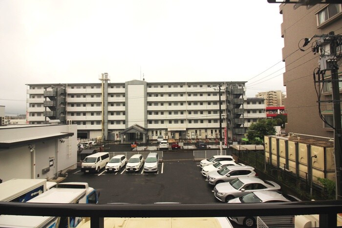 物件内観写真20　(室内からの展望)