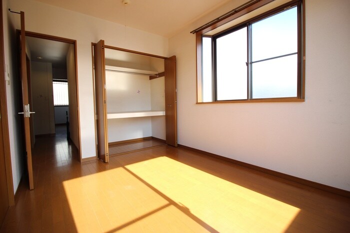 物件内観写真8　(居室)