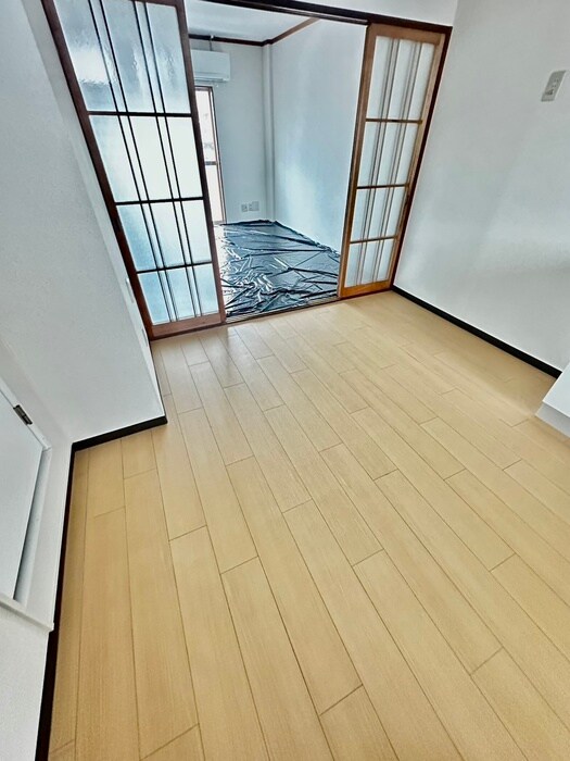 物件内観写真15　(廊下)