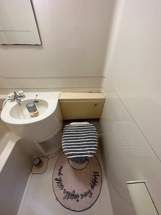 物件内観写真15　(トイレ)