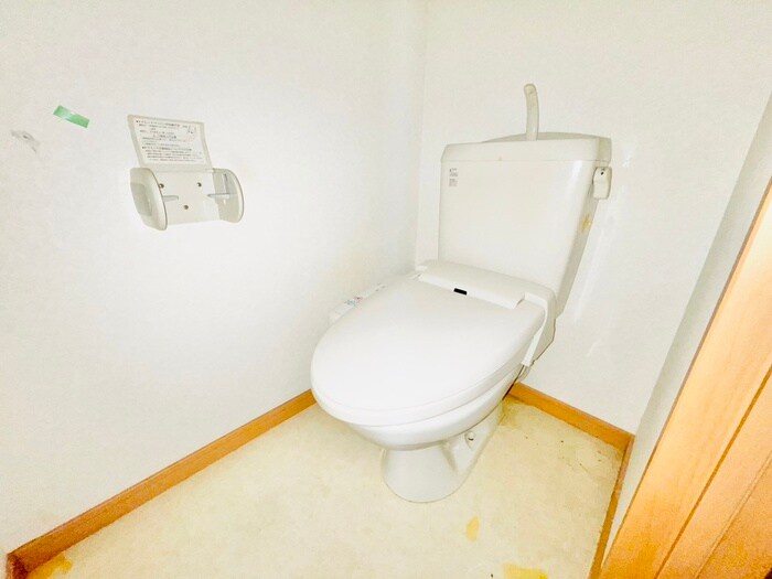 物件内観写真12　(トイレ)