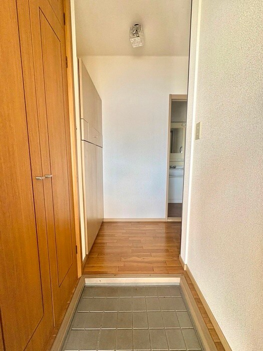 物件内観写真17　(廊下)