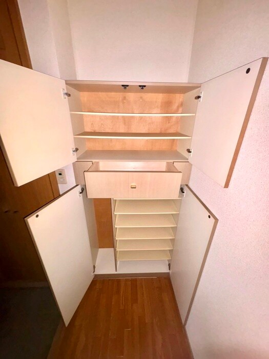 物件内観写真19　(靴箱)