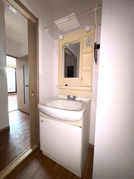 物件内観写真13　(洗面)