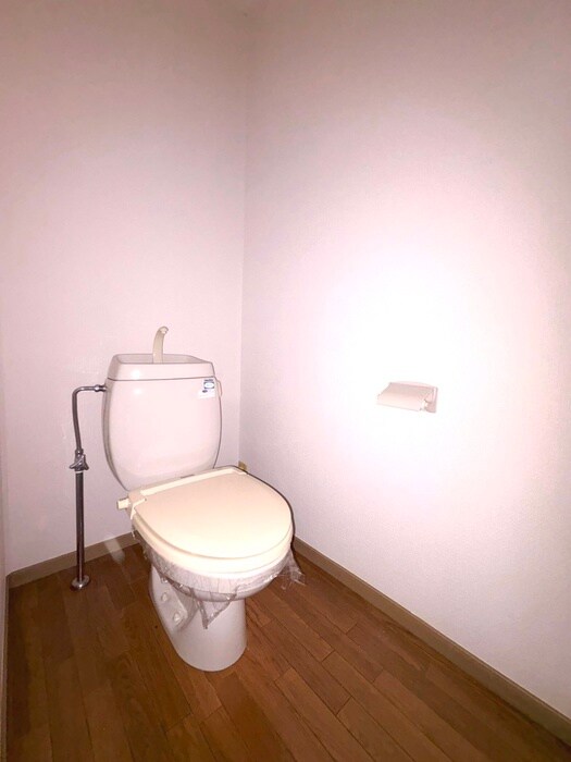 物件内観写真14　(トイレ)