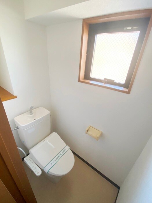 物件内観写真9　(トイレ)