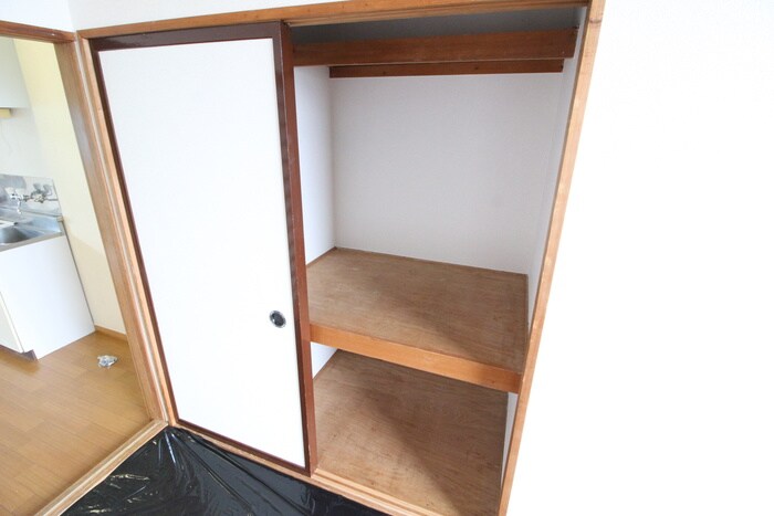物件内観写真9　(収納)
