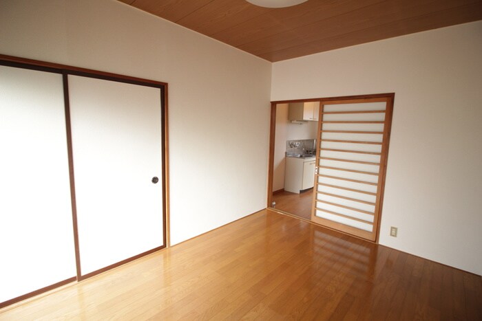 物件内観写真10　(居室)