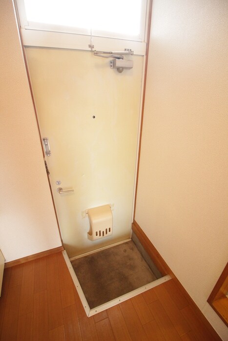 物件内観写真18　(玄関)
