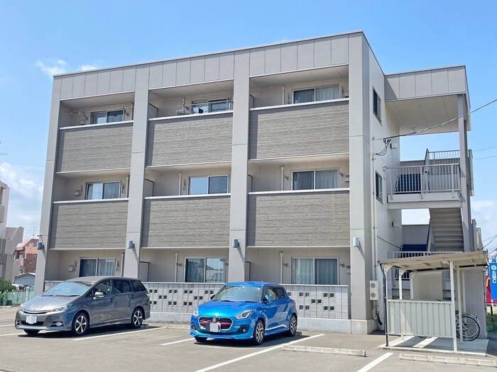 物件外観写真1　(外観写真)