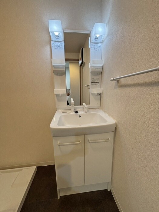 物件内観写真11　(洗面)