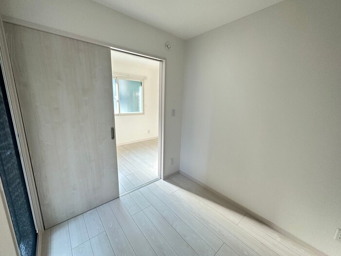 物件内観写真18　(居室)