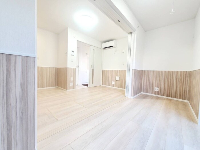 物件内観写真9　(居室)