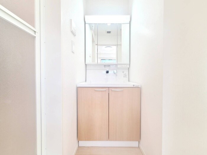 物件内観写真12　(洗面)