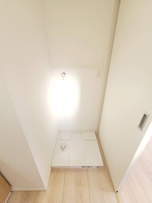 物件内観写真13　(洗濯機置場)