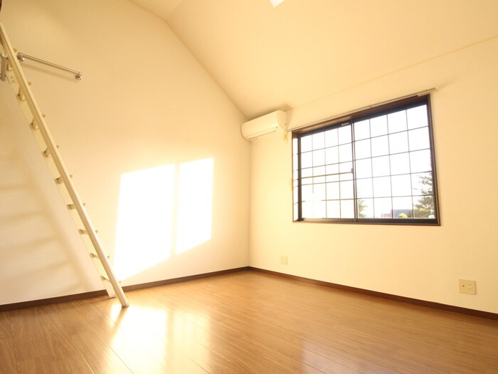 物件内観写真9　(居室)