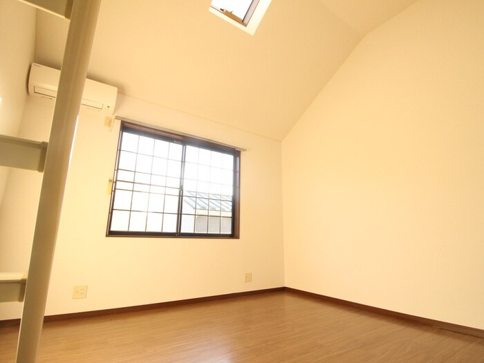 物件内観写真10　(居室)