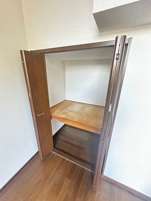 物件内観写真13　(収納)