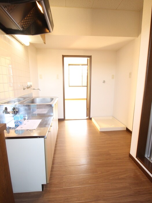 物件内観写真22　(廊下)