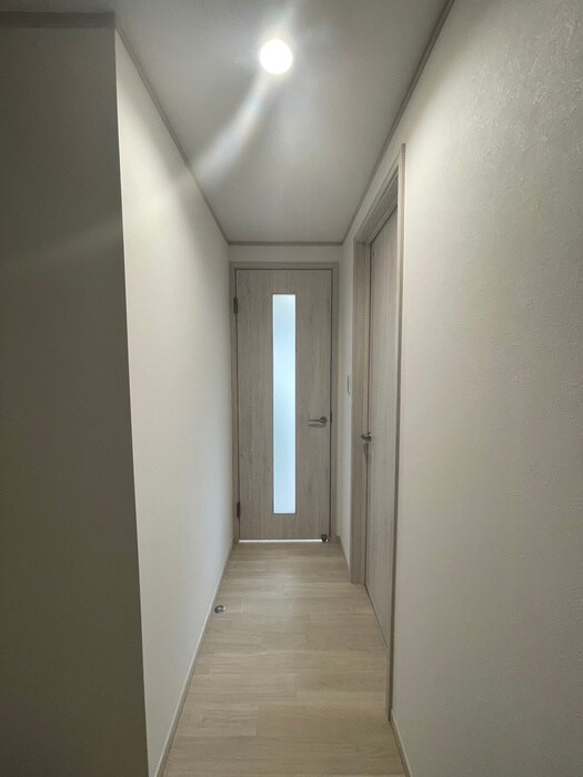 物件内観写真14　(廊下)