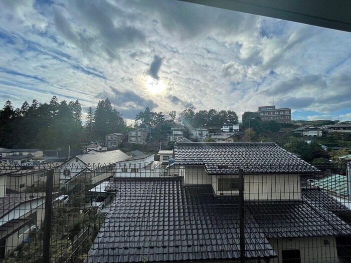 物件内観写真22　(室内からの展望)