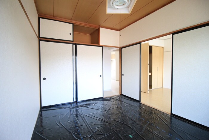 物件内観写真9　(居室)