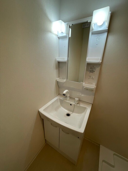 物件内観写真11　(洗面)