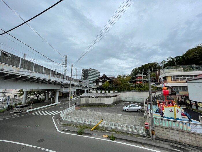 物件内観写真16　(室内からの展望)