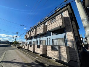 アヴァンセ富沢南壱番館外観写真