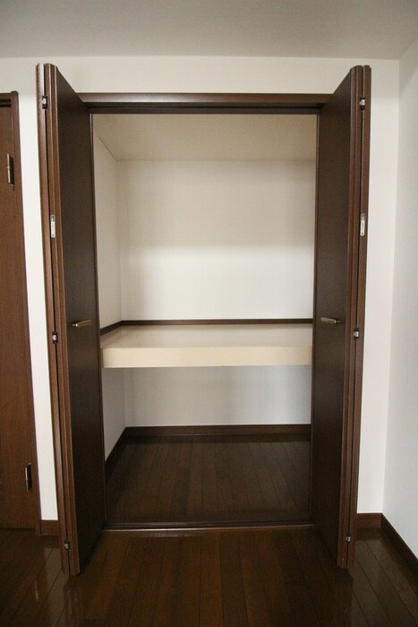 物件内観写真15　(収納)