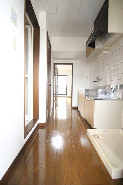 物件内観写真17　(廊下)