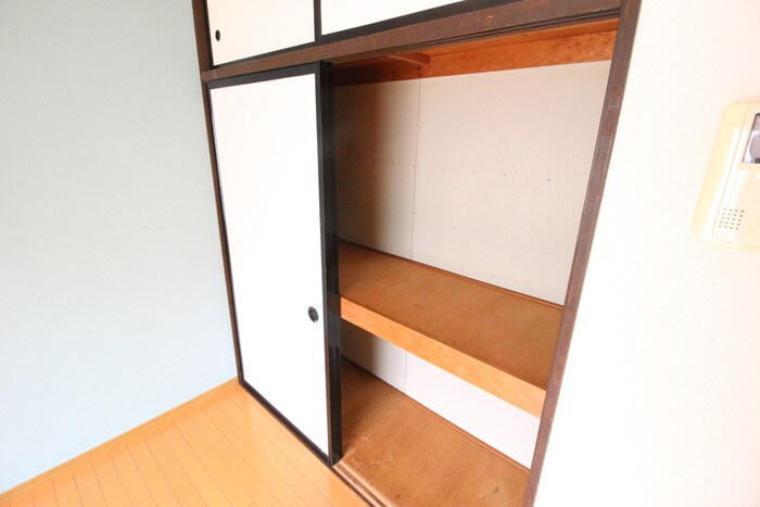物件内観写真13　(収納)