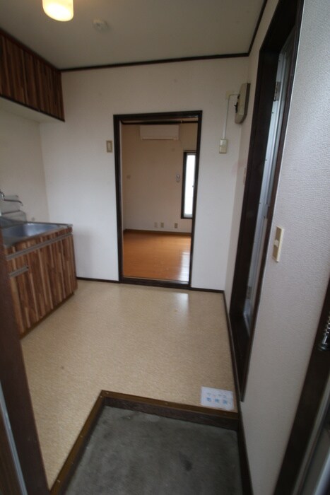 物件内観写真17　(廊下)