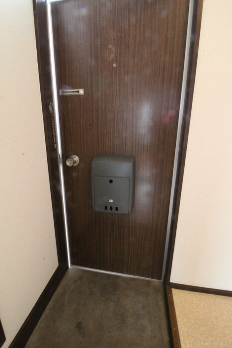 物件内観写真18　(玄関)